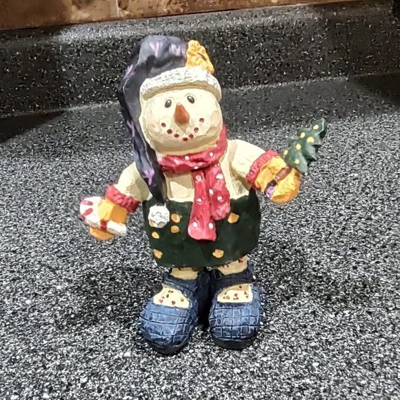 3 Snowman Christmas Carved Figurine - Picture 1 of 16